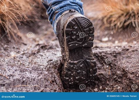 shoes for walking on mud.